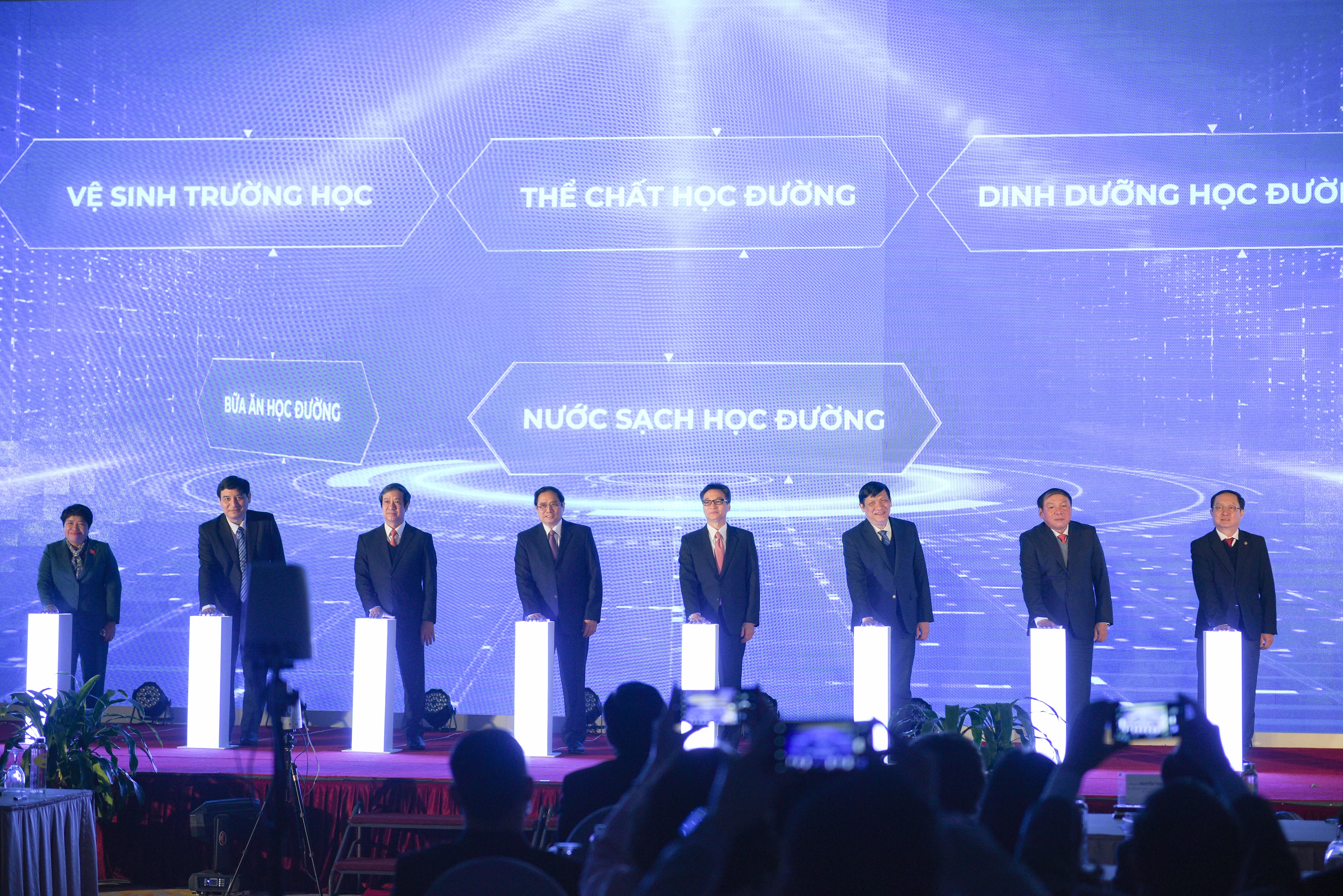 hon-22-trieu-tre-em-hoc-sinh-duoc-cham-s243c-suc-khoe-ban-dau-tu-trong-truong-hoc_1.jpg hon-22-trieu-tre-em-hoc-sinh-duoc-cham-s243c-suc-khoe-ban-dau-tu-trong-truong-hoc_1.jpg