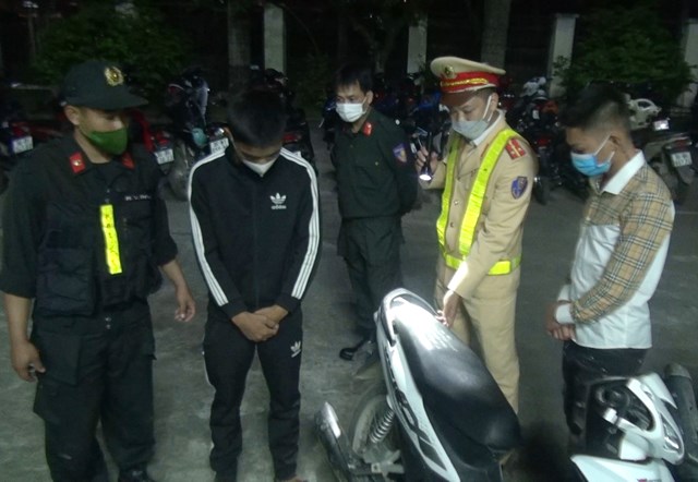 hon-50-racing-boy-di-xe-lang-l225ch-d225nh-v245ng-l224m-n225o-loan-ca-th224nh-pho_3.jpg hon-50-racing-boy-di-xe-lang-l225ch-d225nh-v245ng-l224m-n225o-loan-ca-th224nh-pho_3.jpg