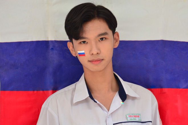 Hotboy chia sẻ bí quyết học tiếng Anh IELTS 8.5 và điểm tổng kết 9.4 - ảnh 1