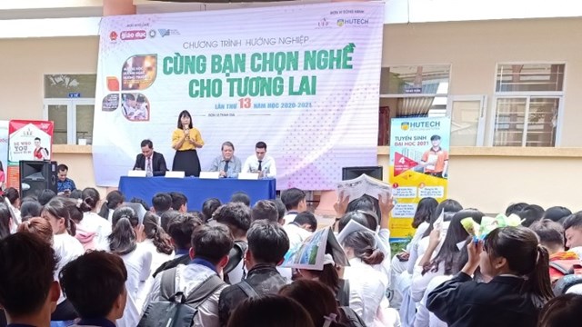 Hướng nghiệp cho học sinh: Giáo viên cần tư vấn có trách nhiệm