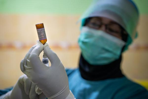 Indonesia: Từ chối tiêm vaccine COVID-19 có thể bị phạt tiền