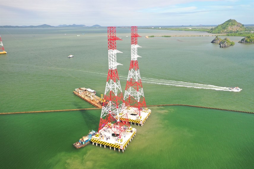 k233o-duong-d226y-220kv-vuot-bien-dau-ti234n-tr234n-6470km-noi-lien-ki234n-b236nh-voi-ph250-quoc_3.jpg k233o-duong-d226y-220kv-vuot-bien-dau-ti234n-tr234n-6470km-noi-lien-ki234n-b236nh-voi-ph250-quoc_3.jpg
