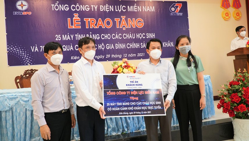 k233o-duong-d226y-220kv-vuot-bien-dau-ti234n-tr234n-6470km-noi-lien-ki234n-b236nh-voi-ph250-quoc_5.jpg k233o-duong-d226y-220kv-vuot-bien-dau-ti234n-tr234n-6470km-noi-lien-ki234n-b236nh-voi-ph250-quoc_5.jpg