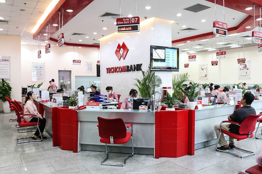 Kết thúc 'năm Covid', Techcombank báo lãi gần 16.000 tỉ đồng