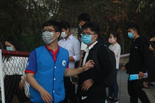 Kẹt xe ở làng Đại học sáng ngày thi đánh giá năng lực - ảnh 4
