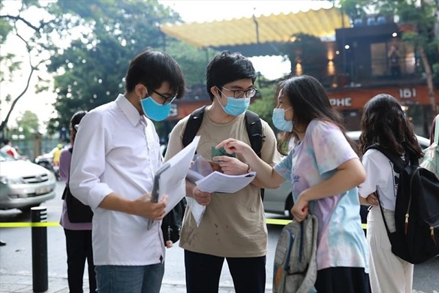 kh244ng-c243-t236nh-trang-bo-lot-th237-sinh-dat-diem-cao-nhung-kh244ng-tr250ng-tuyen_1.jpg