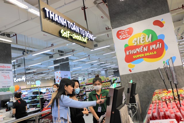 khai-truong-si234u-thi-tops-market-phi234n-ban-moi-tai-viet-nam_1.jpg