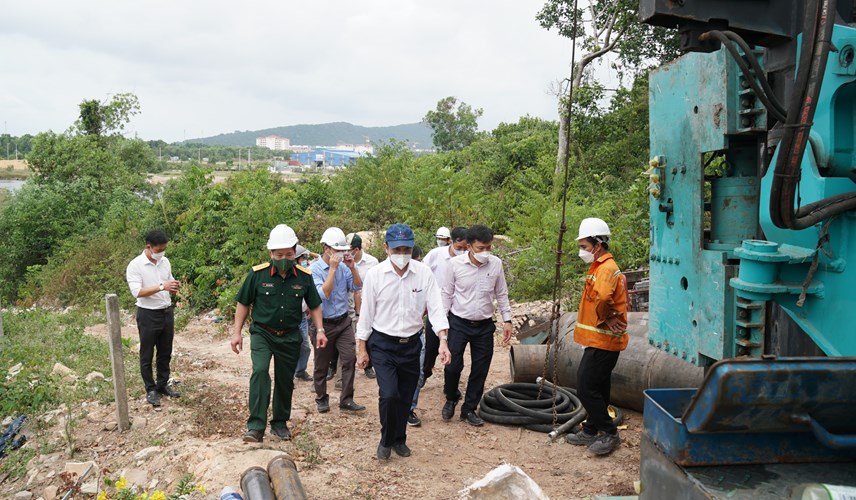 khan-truong-day-nhanh-tien-do-c244ng-tr236nh-duong-d226y-220kv-vuot-bien-ki234n-b236nh-ph250-quoc_4.jpg khan-truong-day-nhanh-tien-do-c244ng-tr236nh-duong-d226y-220kv-vuot-bien-ki234n-b236nh-ph250-quoc_4.jpg