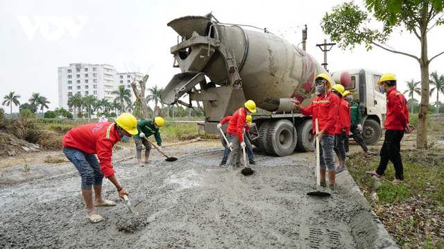 Khẩn trương thi công bệnh viện dã chiến số 3 tại Hải Dương - Ảnh 3.