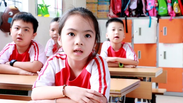 Kiểm tra học kỳ 1 của học sinh lớp 1, 2 ở Hà Nội: Trực tiếp hay trực tuyến?