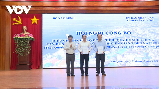 Kiên Giang công bố điều chỉnh Quy hoạch chung xây dựng Phú Quốc đến năm 2030 - Ảnh 3. Kiên Giang công bố điều chỉnh Quy hoạch chung xây dựng Phú Quốc đến năm 2030 - Ảnh 3.