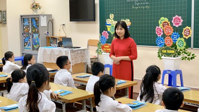 Kinh nghiệm từ quận nội thành duy nhất của Hà Nội giải được bài toán sĩ số