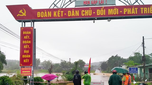 Kon Tum: Mưa lớn gây ngập, chia cắt giao thông tại một số địa phương