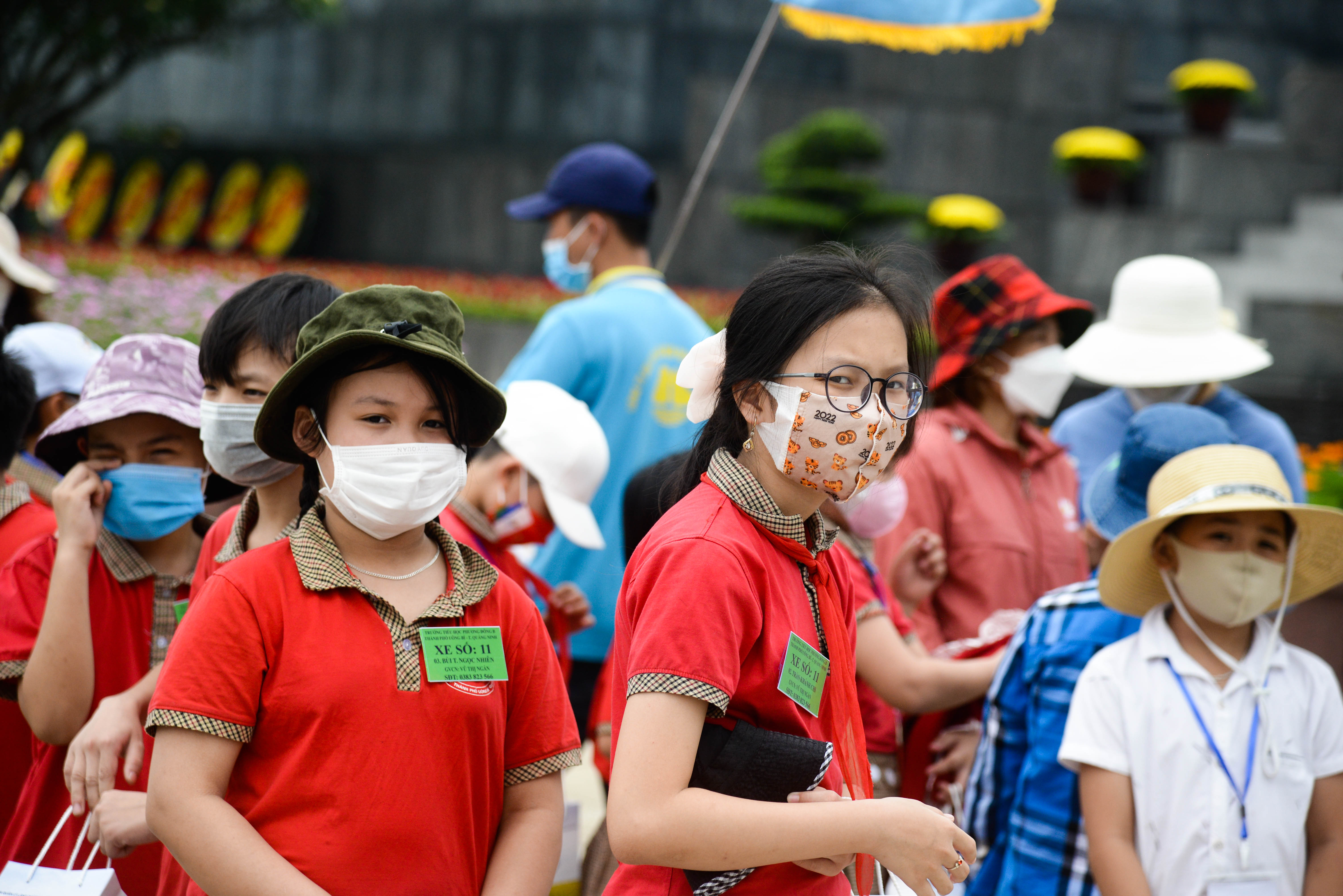 ky-niem-132-nam-ng224y-sinh-nhat-b225c-d242ng-nguoi-tu-khap-noi-do-ve-lang-b225c_3.jpg ky-niem-132-nam-ng224y-sinh-nhat-b225c-d242ng-nguoi-tu-khap-noi-do-ve-lang-b225c_3.jpg