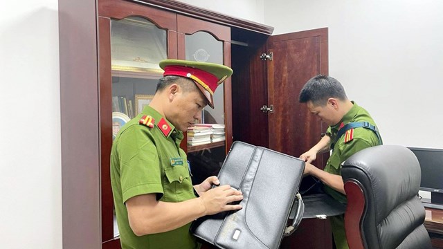 Lào Cai: Nhiều lãnh đạo bị điều tra về tội 'Lợi dụng chức vụ, quyền hạn trong khi thi hành công vụ'