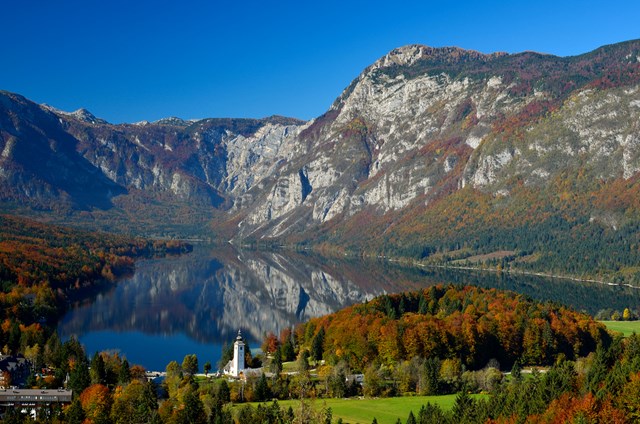 lac-trong-julian-alps-d227y-n250i-co-t237ch-o-v249ng-dat-slovenia_4.jpg