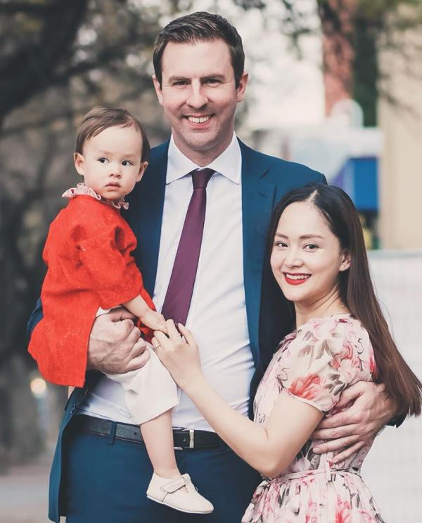 lan-phuong-thu-minh-v224-d224n-sao-viet-duoc-chong-t226y-y234u-chieu-het-muc-nho-d226u_1.png lan-phuong-thu-minh-v224-d224n-sao-viet-duoc-chong-t226y-y234u-chieu-het-muc-nho-d226u_1.png