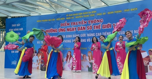 Lắng nghe tiếng nói của phụ nữ, trẻ em gái