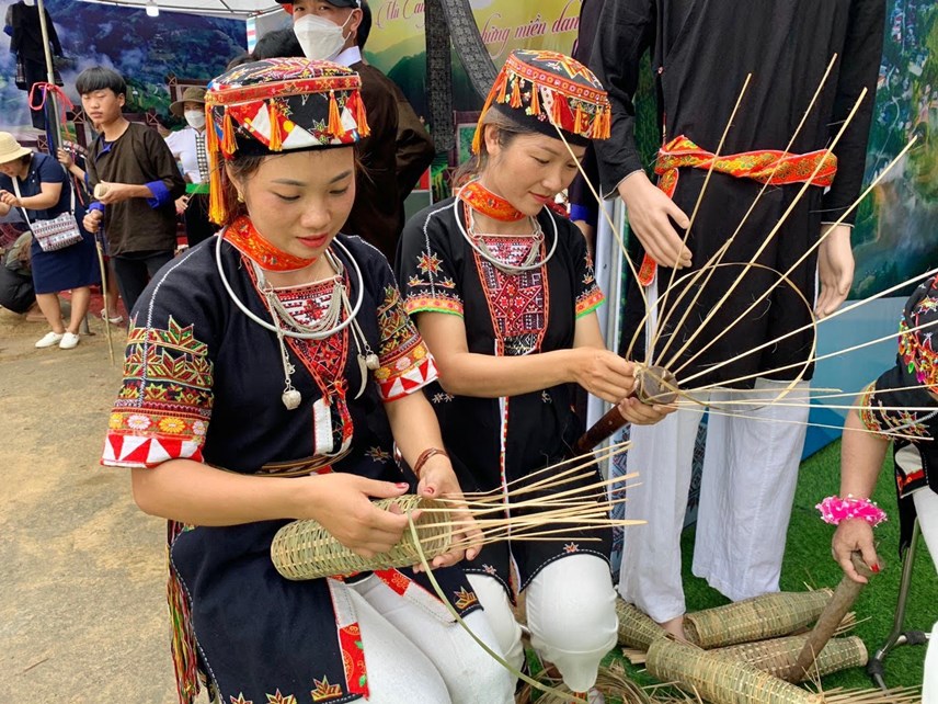 le-d243n-nhan-bang-cua-unesco-ghi-danh-39nghe-thuat-xo232-th225i39_8.jpg