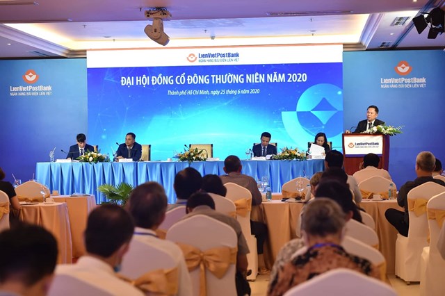 lienvietpostbank-duoc-chap-thuan-tang-von-dieu-le-bang-phuong-225n-ph225t-h224nh-co-phieu_1.jpg