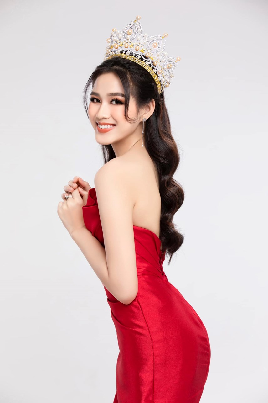 lo-dien-trang-phuc-tr236nh-dien-dance-of-the-world-cua-do-thi-h224-tai-miss-world-2021_1.jpg lo-dien-trang-phuc-tr236nh-dien-dance-of-the-world-cua-do-thi-h224-tai-miss-world-2021_1.jpg