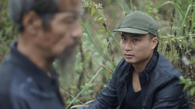 loat-vai-dien-39ngo-ng225o39-g226y-an-tuong-cua-duy-hung_2.jpg loat-vai-dien-39ngo-ng225o39-g226y-an-tuong-cua-duy-hung_2.jpg