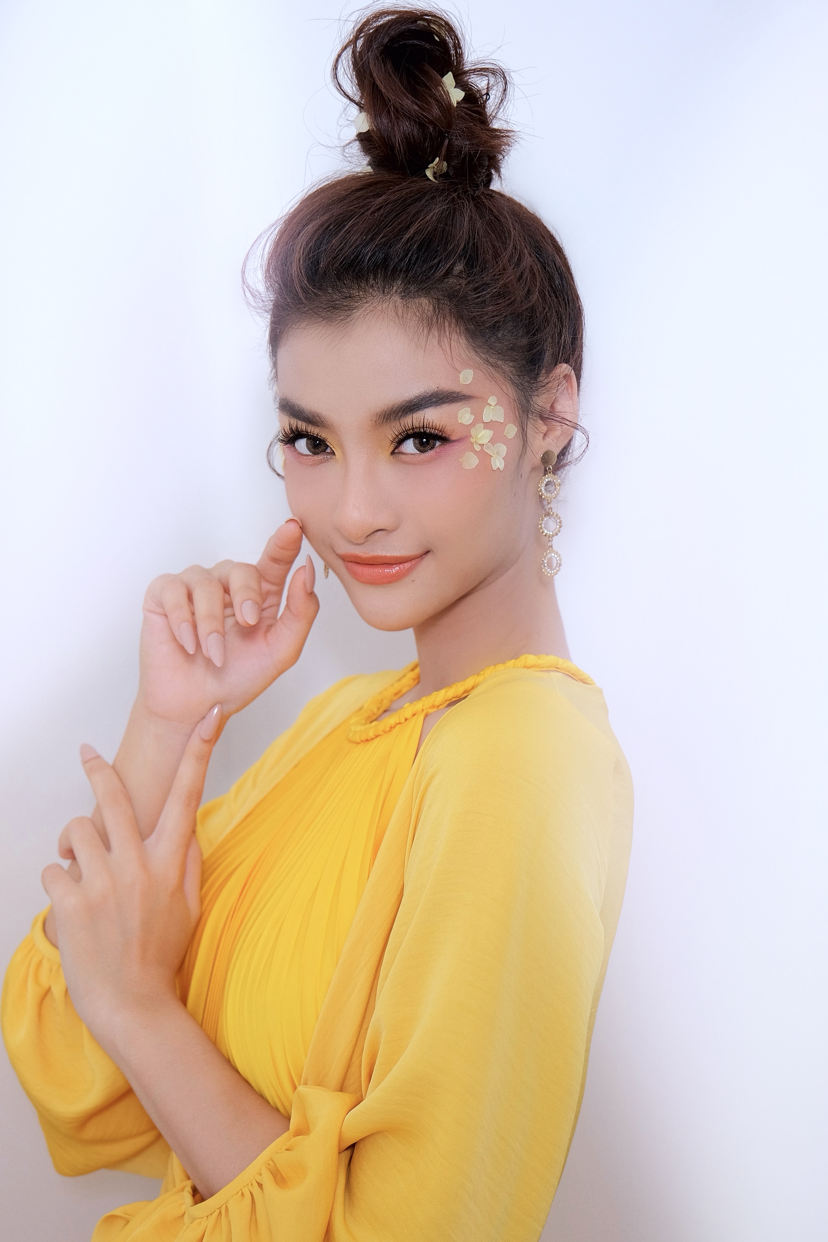 lona-dep-kh244ng-t236-vet-trong-mv-moi-khien-nguoi-xem-kh244ng-the-roi-mat_4.jpeg lona-dep-kh244ng-t236-vet-trong-mv-moi-khien-nguoi-xem-kh244ng-the-roi-mat_4.jpeg