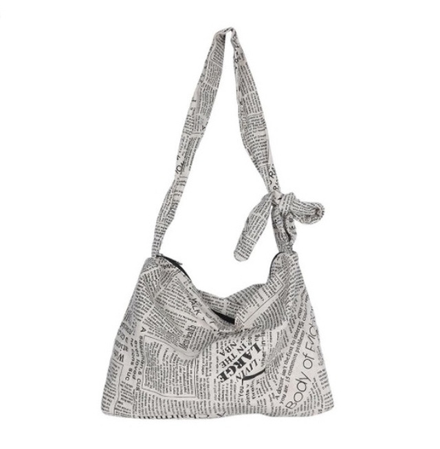 Louis Vuitton bán túi hình tờ báo hơn 2.000 USD, Shopee bán đầy loại na ná giá chỉ từ… 47K - Ảnh 8. Louis Vuitton bán túi hình tờ báo hơn 2.000 USD, Shopee bán đầy loại na ná giá chỉ từ… 47K - Ảnh 8.
