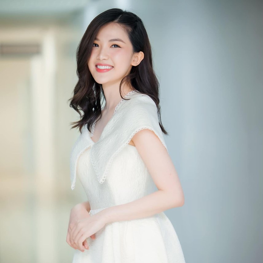 luong-thanh-nu-ho224ng-mang-bau-tr234n-m224n-anh-nho_1.jpg luong-thanh-nu-ho224ng-mang-bau-tr234n-m224n-anh-nho_1.jpg