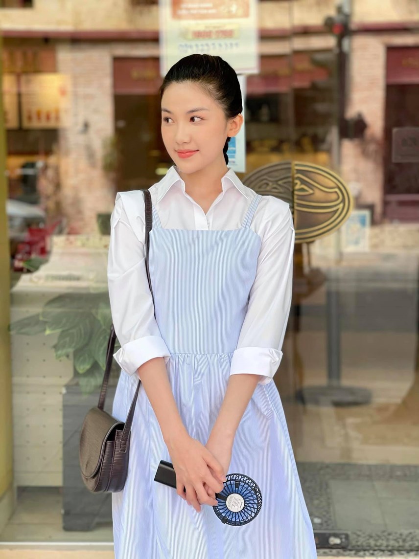 luong-thanh-nu-ho224ng-mang-bau-tr234n-m224n-anh-nho_10.jpg luong-thanh-nu-ho224ng-mang-bau-tr234n-m224n-anh-nho_10.jpg