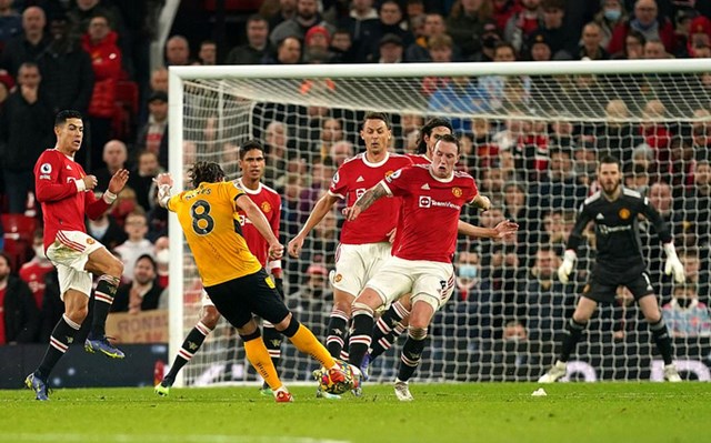 man-city-tang-toc-den-ng244i-v244-dich_1.jpeg