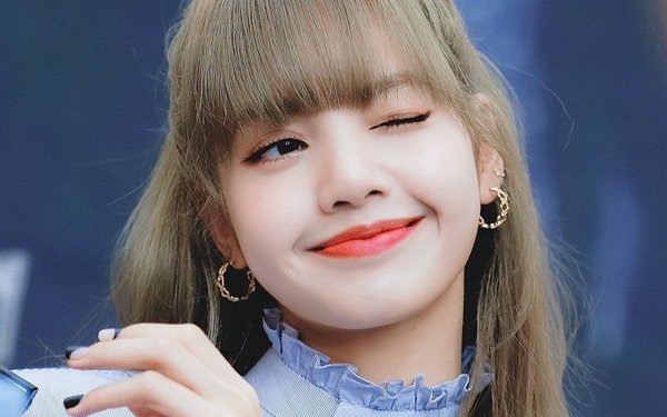 Màn ra mắt solo của Lisa - Blackpink sẽ vượt trội so với Red Velvet?