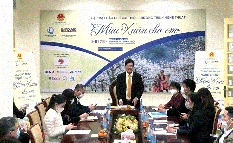 Mang xuân ấm cho trẻ em bị ảnh hưởng bởi dịch Covid-19