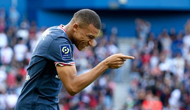 mbappe-g225nh-team-l250c-kh244ng-messi-neymar-psg-l224m-g236-de-giu-ch226n_1.jpg