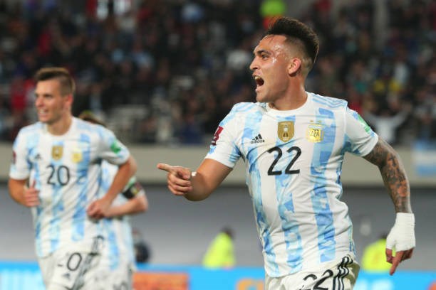 messi-lap-si234u-pham-gi250p-argentina-thang-dam-uruguay_2.jpg messi-lap-si234u-pham-gi250p-argentina-thang-dam-uruguay_2.jpg