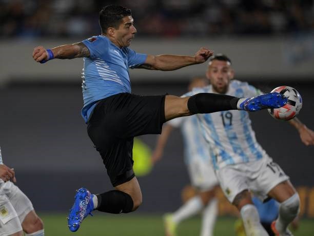 messi-lap-si234u-pham-gi250p-argentina-thang-dam-uruguay_3.jpg messi-lap-si234u-pham-gi250p-argentina-thang-dam-uruguay_3.jpg