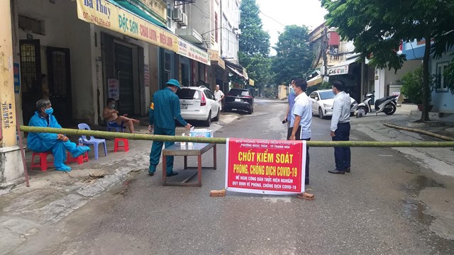 Một F0 bán bánh tiếp xúc với nhiều người, TP Thanh Hóa giãn cách theo Chỉ thị 16