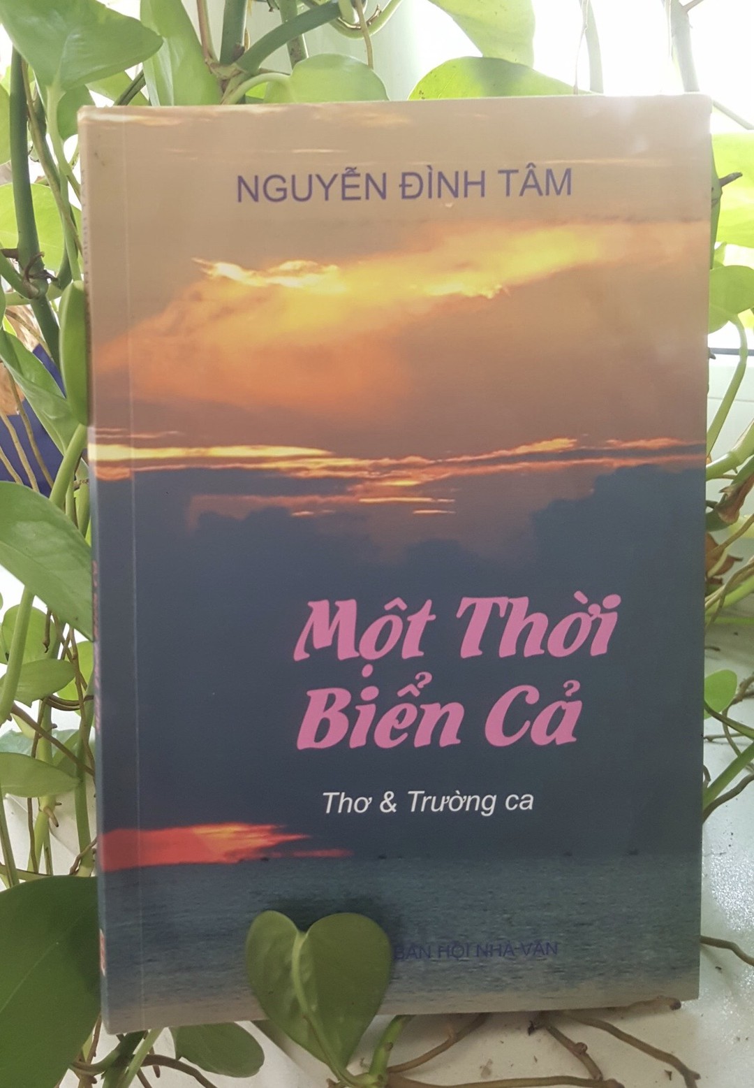 ‘Một thời biển cả’ - một tượng đài bằng thơ cho người thủy thủ hy sinh