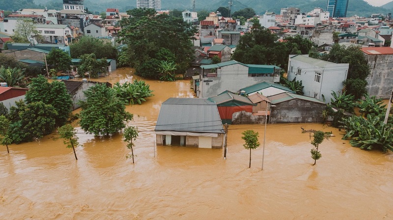 Nhiều nơi tại Cao Bằng đang chìm trong biển nước lũ