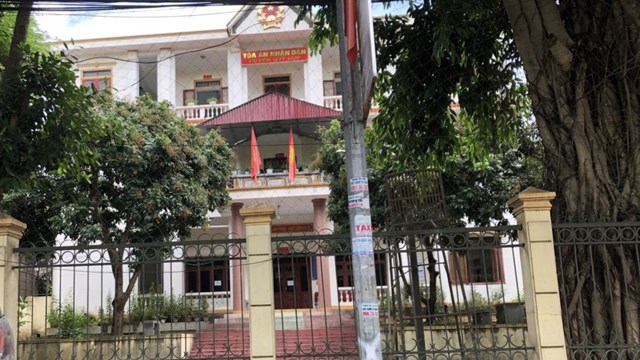 ‘Mua vốn góp’ bị khởi kiện