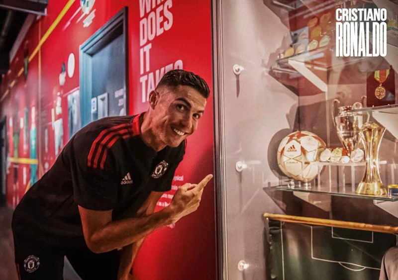 n243ng-tran-ronaldo-d225-ra-mat-mu-bruno-fernandes-an-253-chuyen-d225-phat_12.jpg
