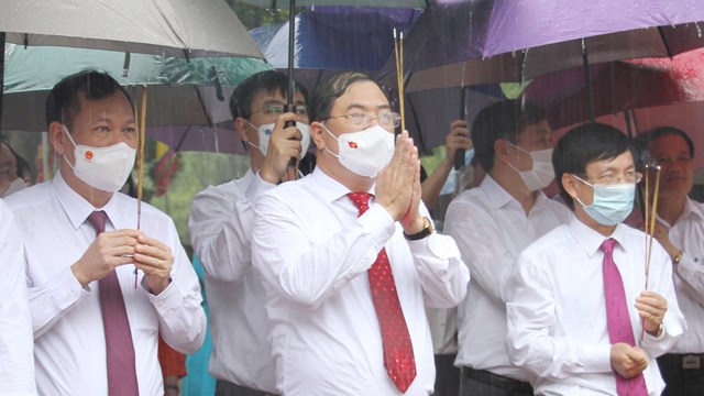 Nam Định: Dâng hương tưởng niệm ngày mất Hưng Đạo Vương và cố Tổng Bí thư Trường Chinh