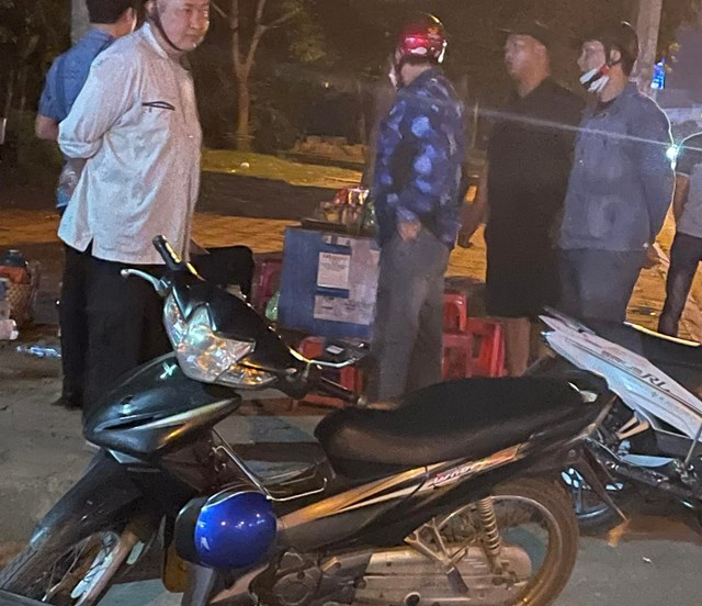 nam-dinh-qu225n-nuoc-via-h232-b225n-hon-28000-dongch233n-nuoc-ch232_2.jpg
