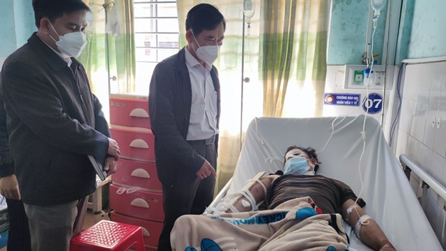 Nạn nhân vụ 'lật xe mì xuống vực' kể giây phút sinh tử