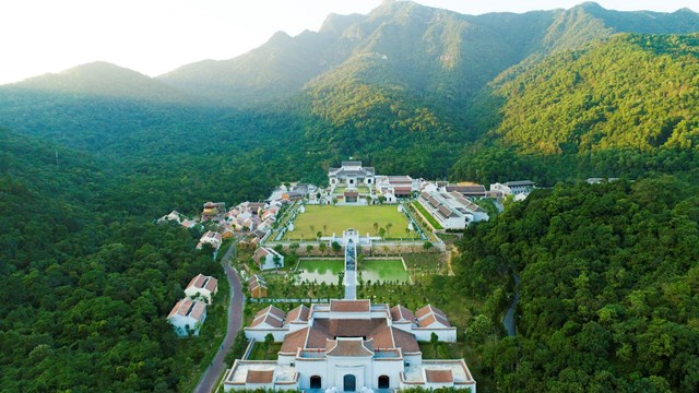 Ngành du lịch ‘dìu nhau’ vượt khó