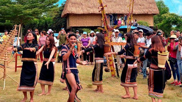 Ngày Văn hóa các dân tộc Việt Nam