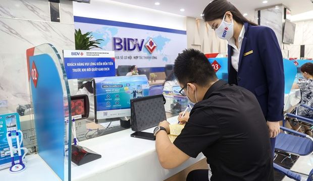Ngân hàng “Big 4” đầu tiên nâng lãi suất tiền gửi không kỳ hạn lên mức kịch trần