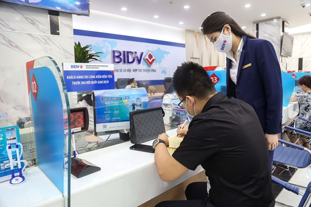 Ngân hàng BIDV vừa công bố nâng lãi suất tiền gửi không kỳ hạn lên 1%/năm dành cho tiểu thương Ngân hàng BIDV vừa công bố nâng lãi suất tiền gửi không kỳ hạn lên 1%/năm dành cho tiểu thương