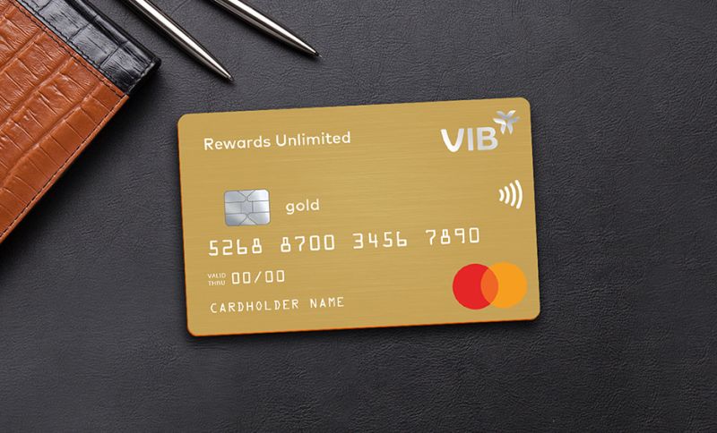 Chủ thẻ VIB Rewards Unlimited nhận 10 điểm thưởng cho mỗi 1.000 đồng chi tiêu tại các Trung tâm mua sắm