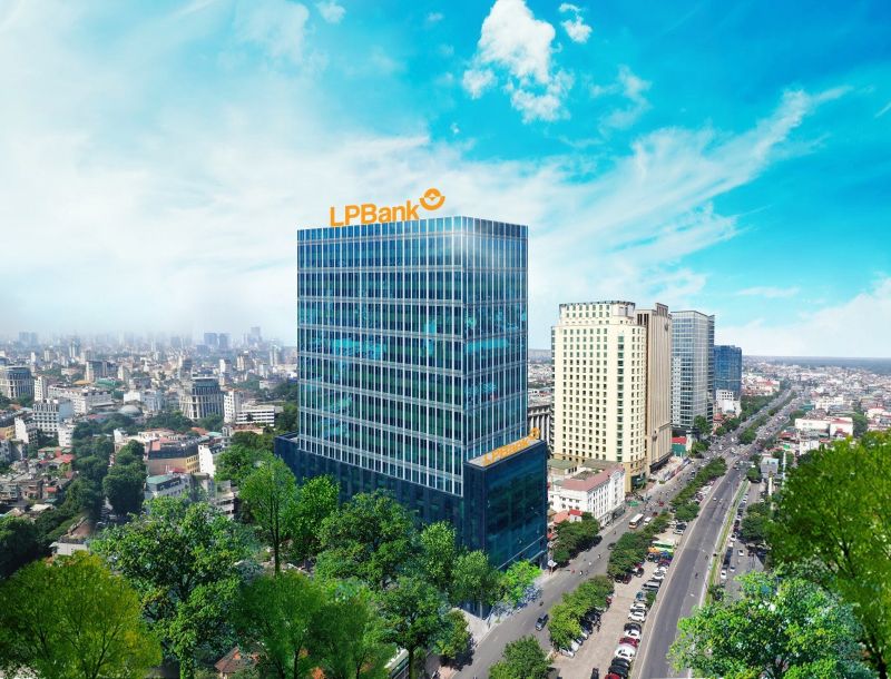 Năm 2023, LPBank hoàn thành mục tiêu kinh doanh được Đại hội đồng cổ đông giao phó, tăng trưởng cao hơn bình quân ngành. Năm 2023, LPBank hoàn thành mục tiêu kinh doanh được Đại hội đồng cổ đông giao phó, tăng trưởng cao hơn bình quân ngành.